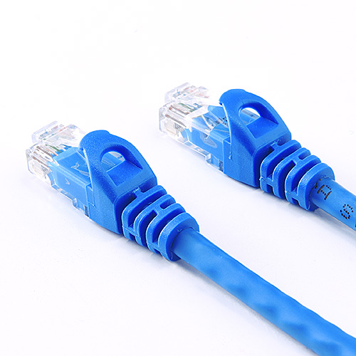 WEB会議に最適！広角レンズを搭載したWEBカメラ特集
