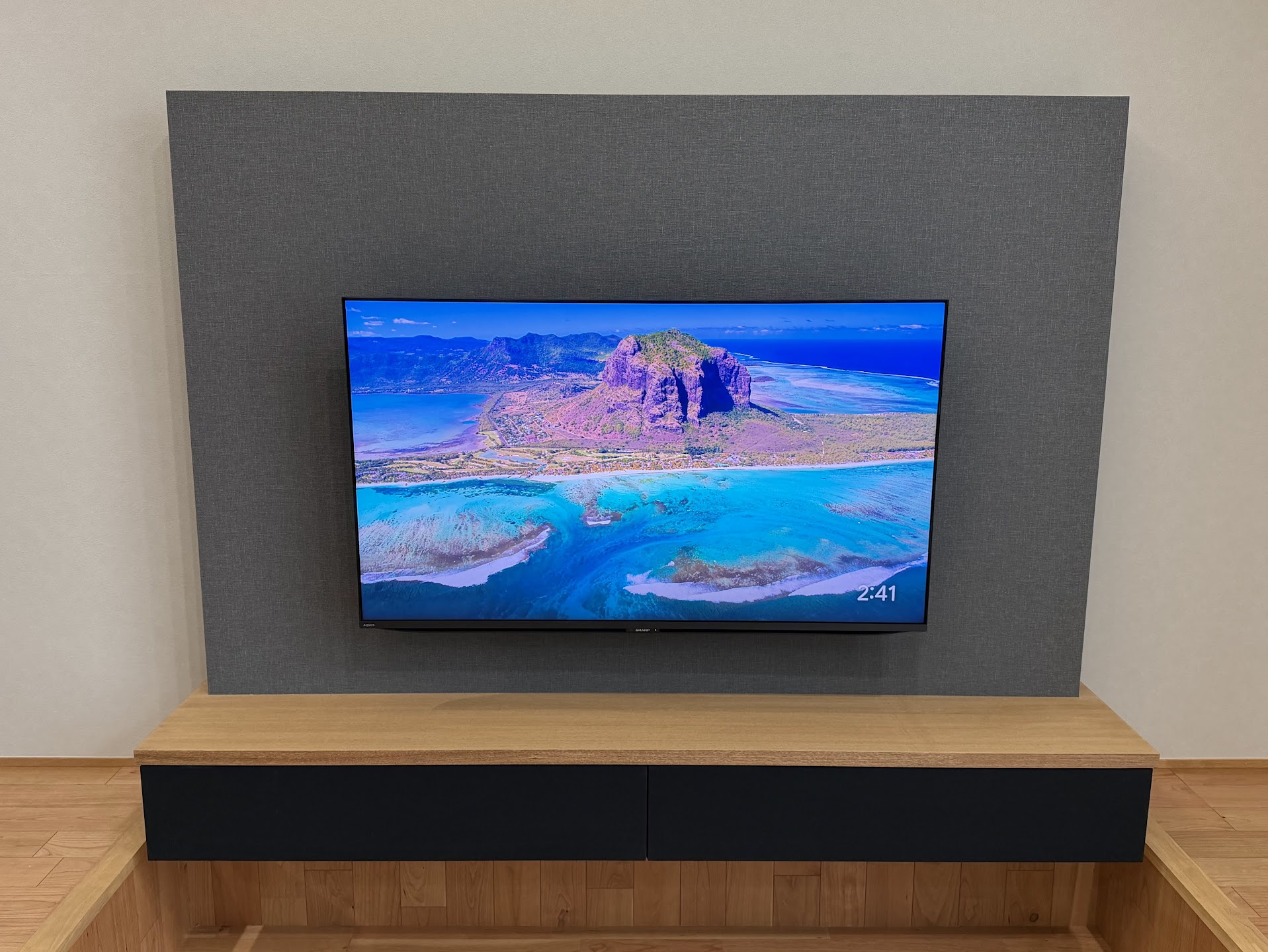可動式壁掛けテレビの設置後イメージ