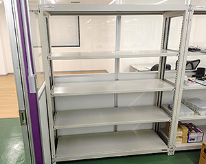 オフィス家具組み立て例