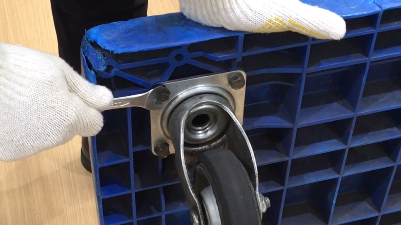 キャスターイメージ