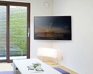 テレビ壁掛け取り付け例